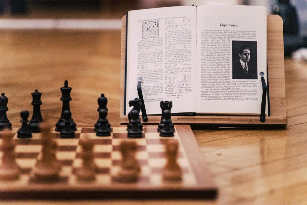 House of Staunton, Fischer Spassky Set 72, Tartakower: Die Hypermoderne Schachpartie